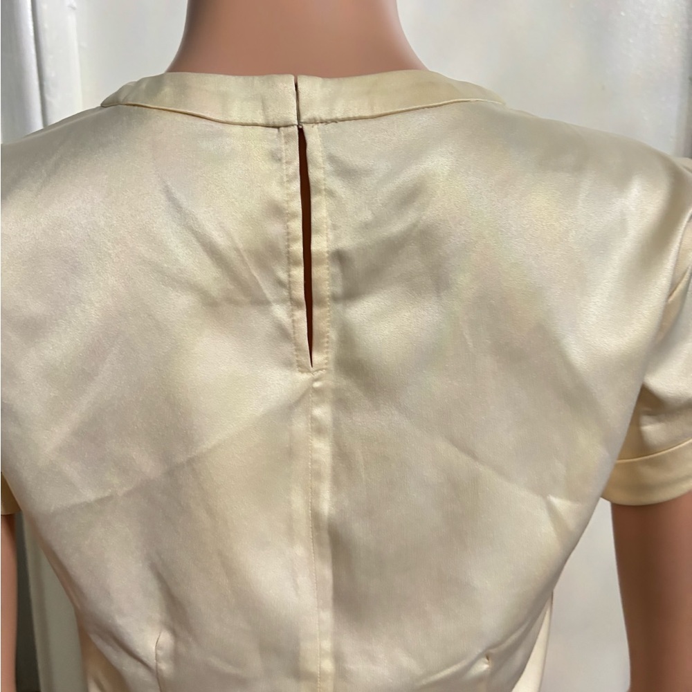 NWT By ANTHROPOLOGIE Cream Satin Baby Tee Blouse - Picture 10 of 16